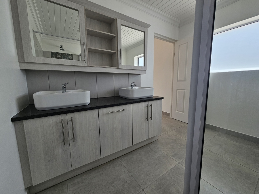 3 Bedroom Property for Sale in Stilbaai Wes Western Cape